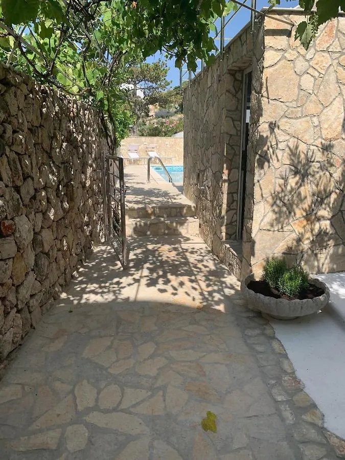 Villa Perla Baska 0*, Baška Kroatien