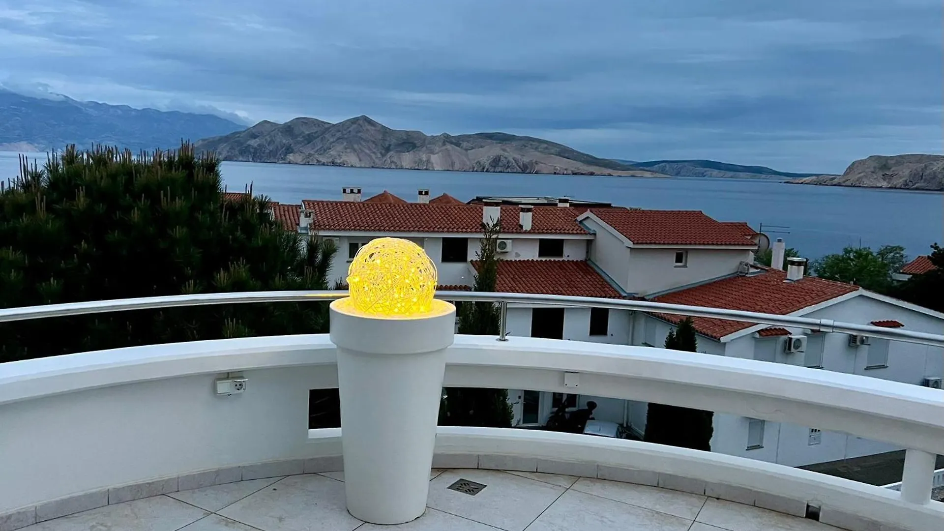 Apartment Villa Perla Baska