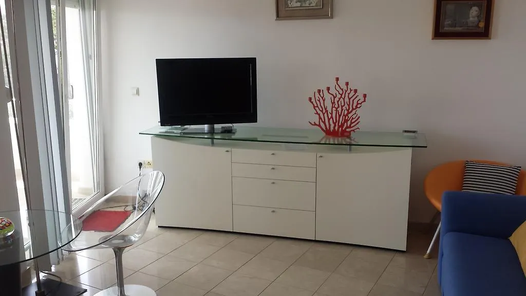 Apartment Villa Perla Baska